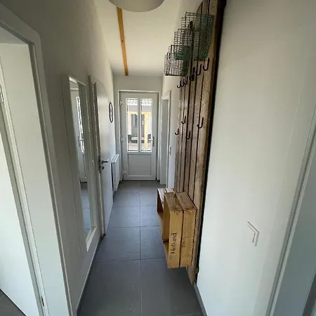 G24 Mit Sauna Im Eigenen Garten بيت للعطل