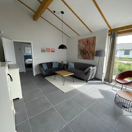بيت للعطل G24 Mit Sauna Im Eigenen Garten