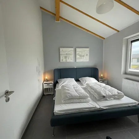 بيت للعطل G24 Mit Sauna Im Eigenen Garten *